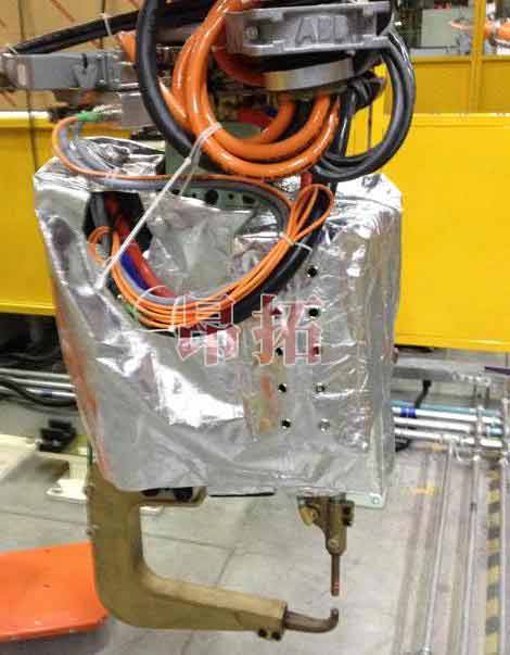 焊鉗機器人防護(hù)服